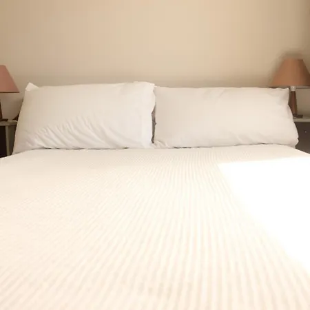 Bed and Breakfast Torine House