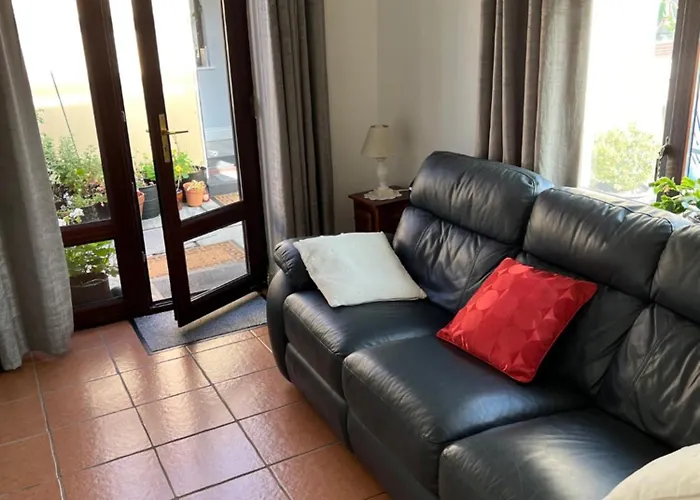 فندق مبيت وإفطار Torine House 3*