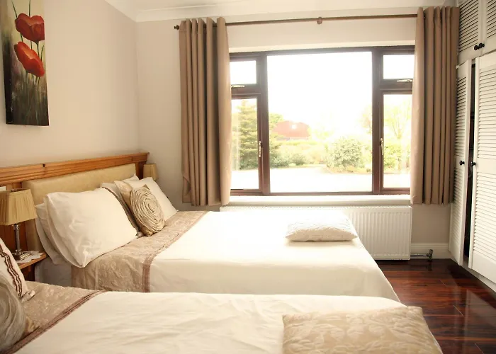 فندق مبيت وإفطار Torine House 3*